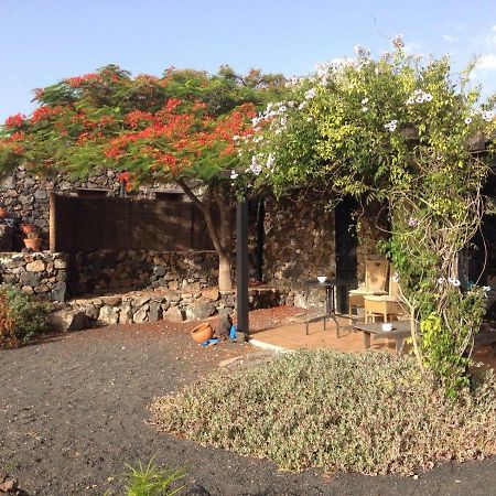 Apartamento Rural Oasis 2 Apartment Haria Exterior photo